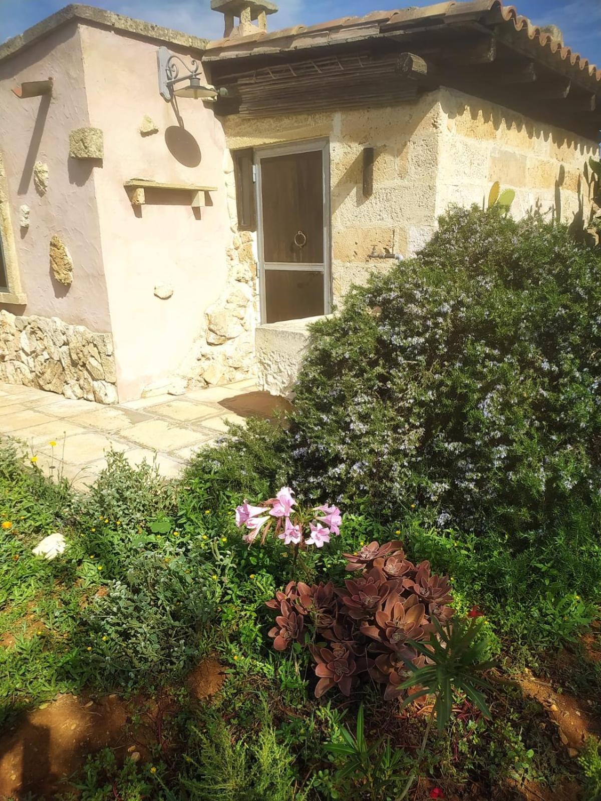 Trullo Contrada Stracca Guest House Alliste Exterior foto