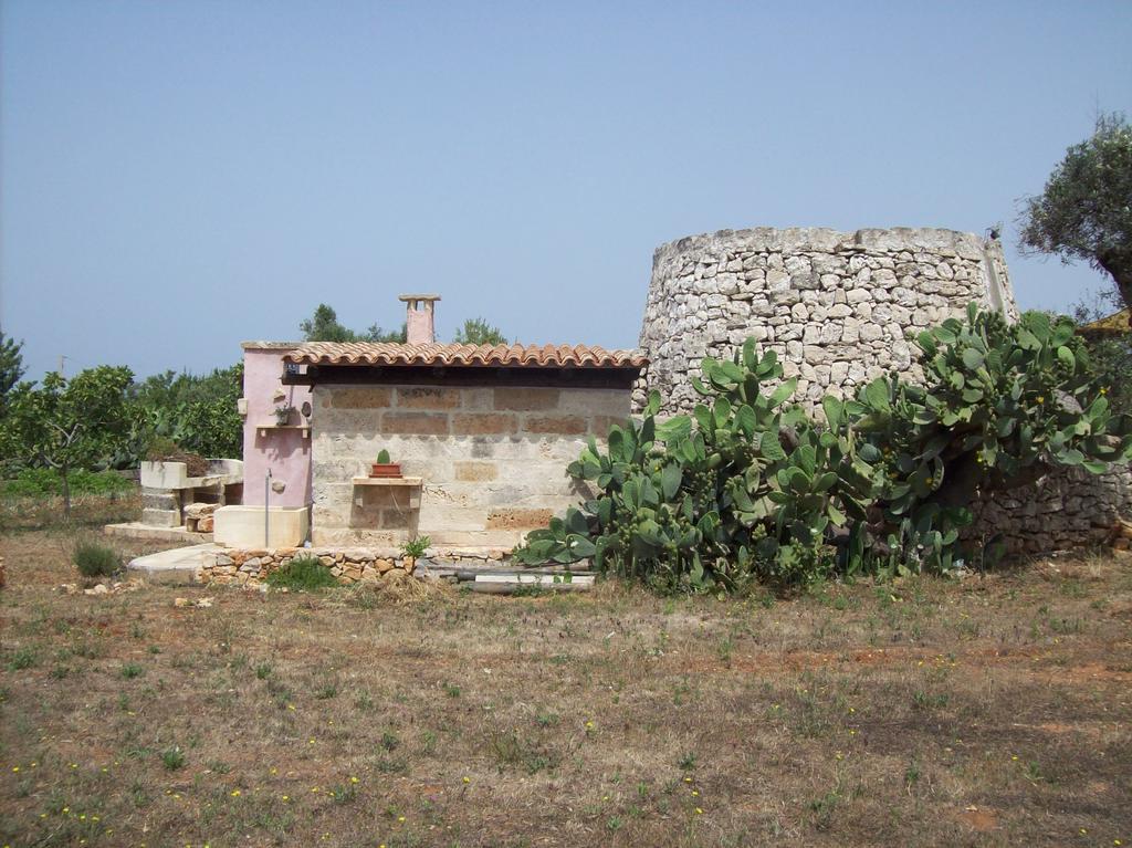 Trullo Contrada Stracca Guest House Alliste Exterior foto